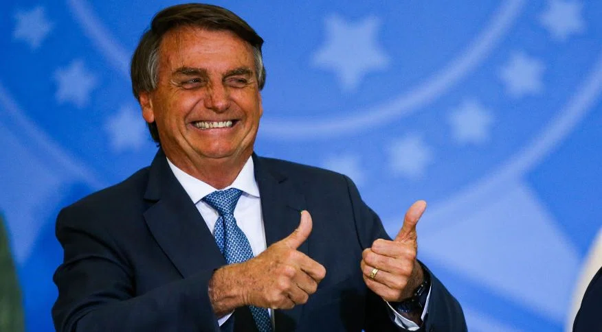 Bolsonaro diz que vencerá Lula: ‘é Flamengo contra Bangu’