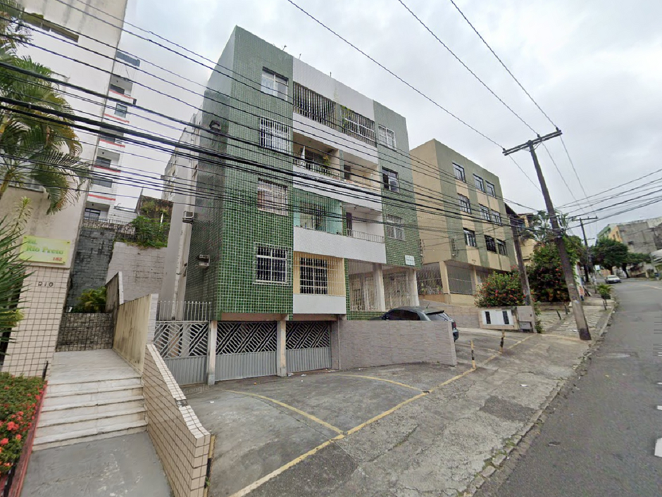 Mulher é morta pelo marido dentro de apartamento na Vila Laura