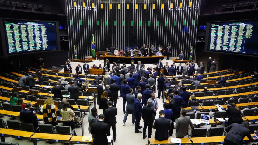 Câmara aprova urgência do marco temporal