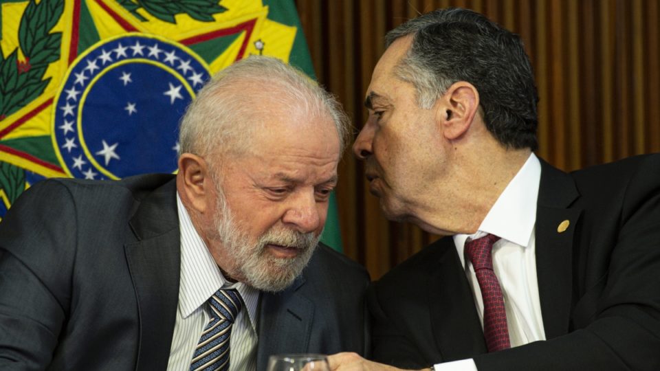 Salário de R$ 44.000 de ministros do STF é baixo, diz Lula