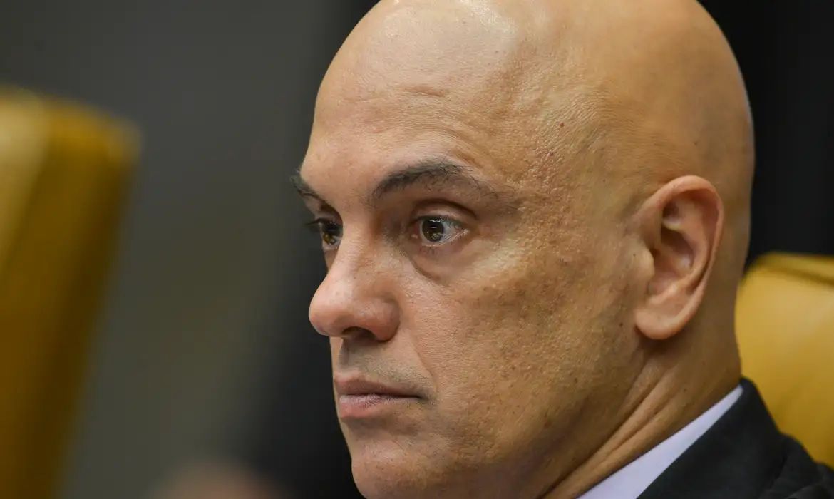 Moraes vota para condenar pastor preso pelo 8 de Janeiro a 17 anos