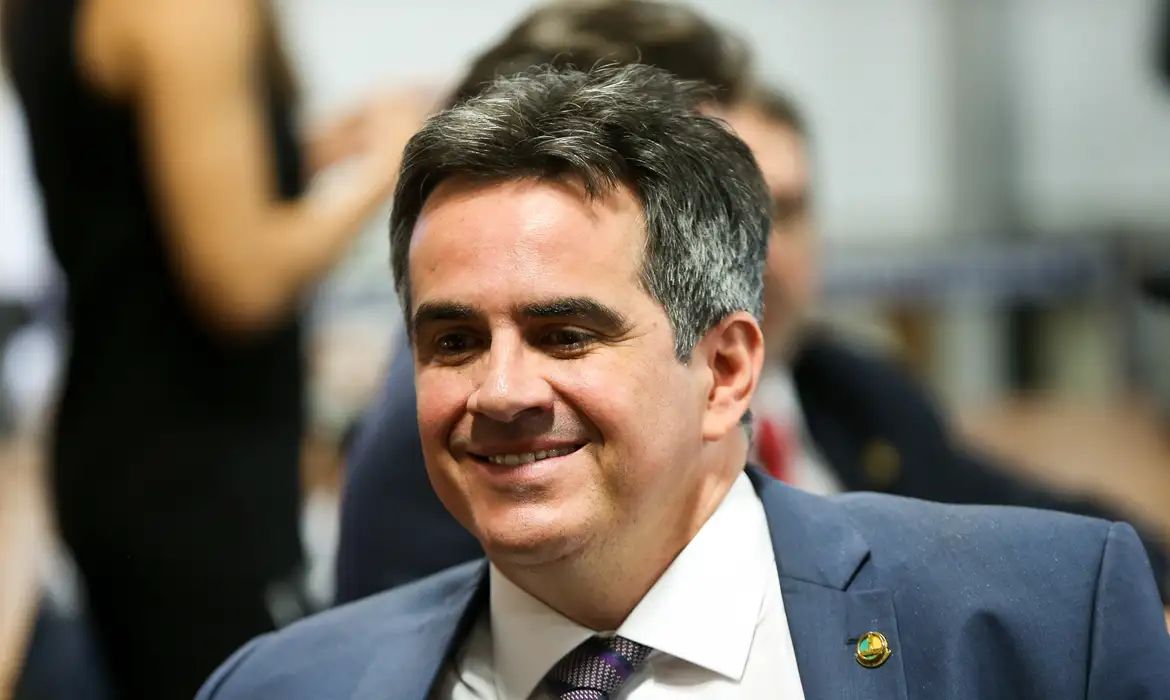 Bolsonaro não tinha conhecimento sobre minuta do golpe, diz Ciro Nogueira