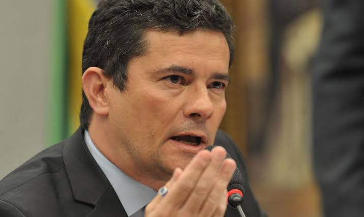 Julgamento de Moro é suspenso outra vez