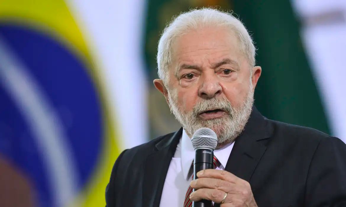 Lula veta parcialmente projeto sobre saidinha de presos