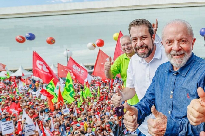 Justiça concede liminar contra Lula em ação sobre pedido de voto a Boulos