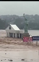 Havan em Lajeado (RS) é inundada pela chuva no Rio Grande do Sul