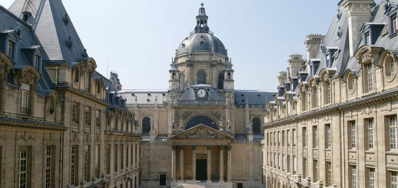 Polícia de Paris prende estudantes por atos anti-Israel