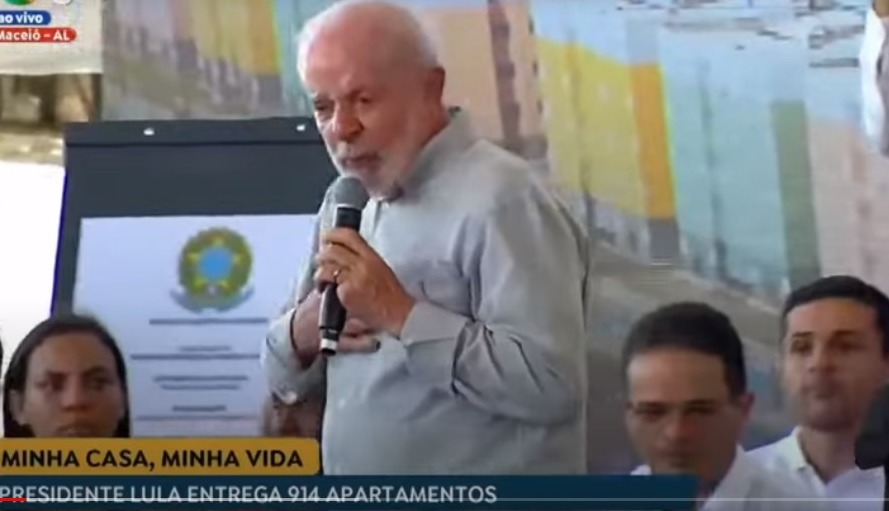 Lula para mãe de 5 filhos: 'quando vai fechar a porteira, companheira?'