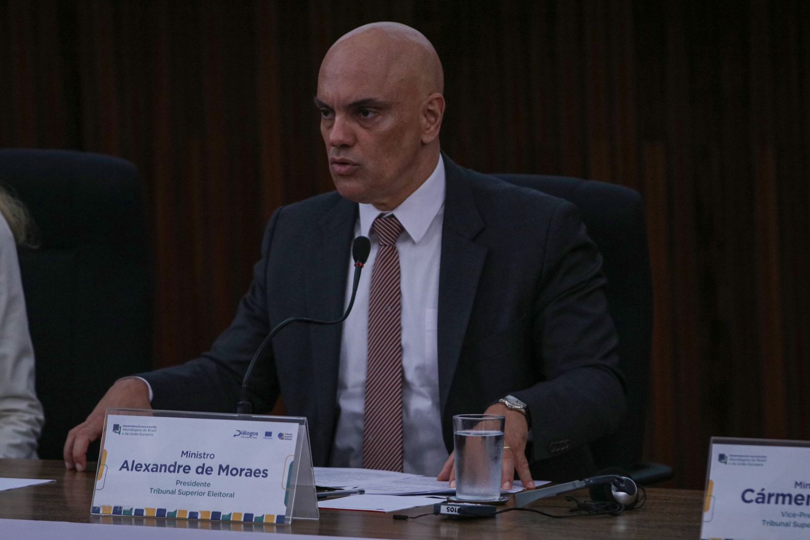 Moraes vota por condenação de homem que quebrou relógio no 8/1