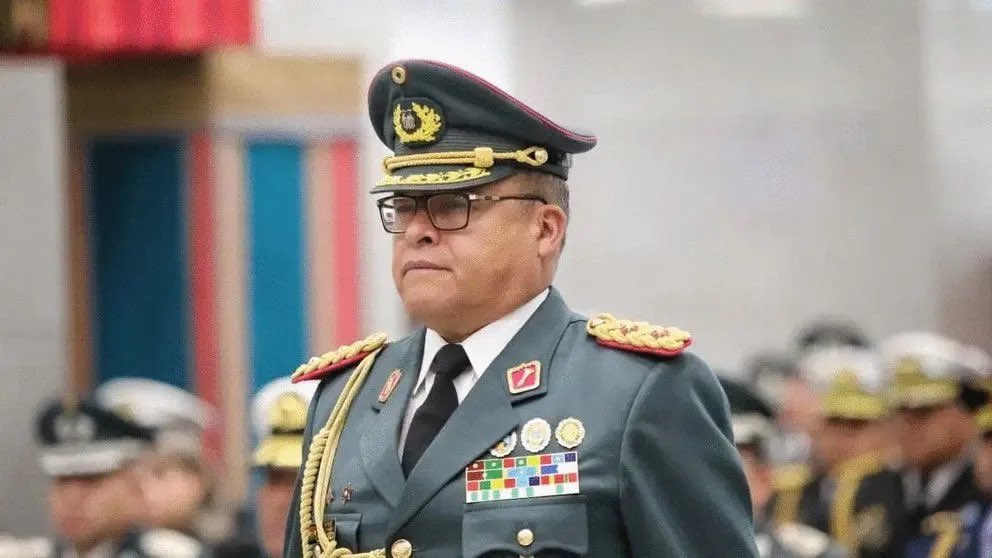 Comandante do exército boliviano fala em “novo gabinete”