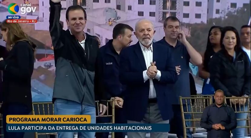 Lula e Eduardo Paes trocam elogios e afagos em evento no Rio
