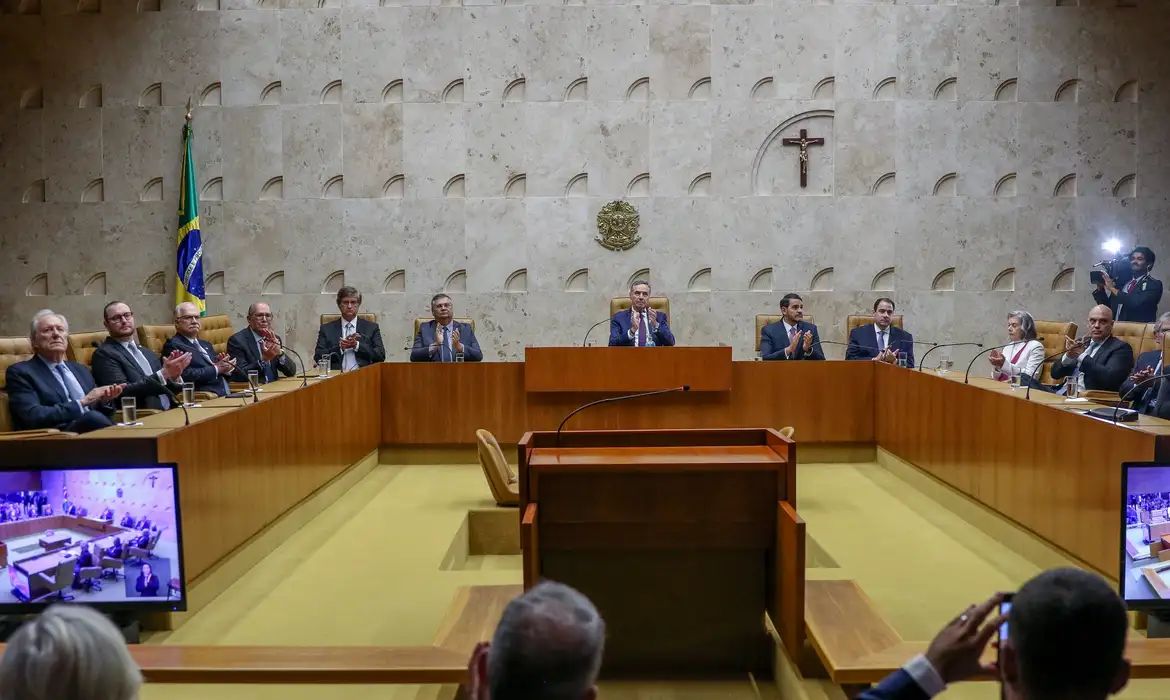 STF pede para PGR e AGU se manifestarem sobre privatização da Sabesp