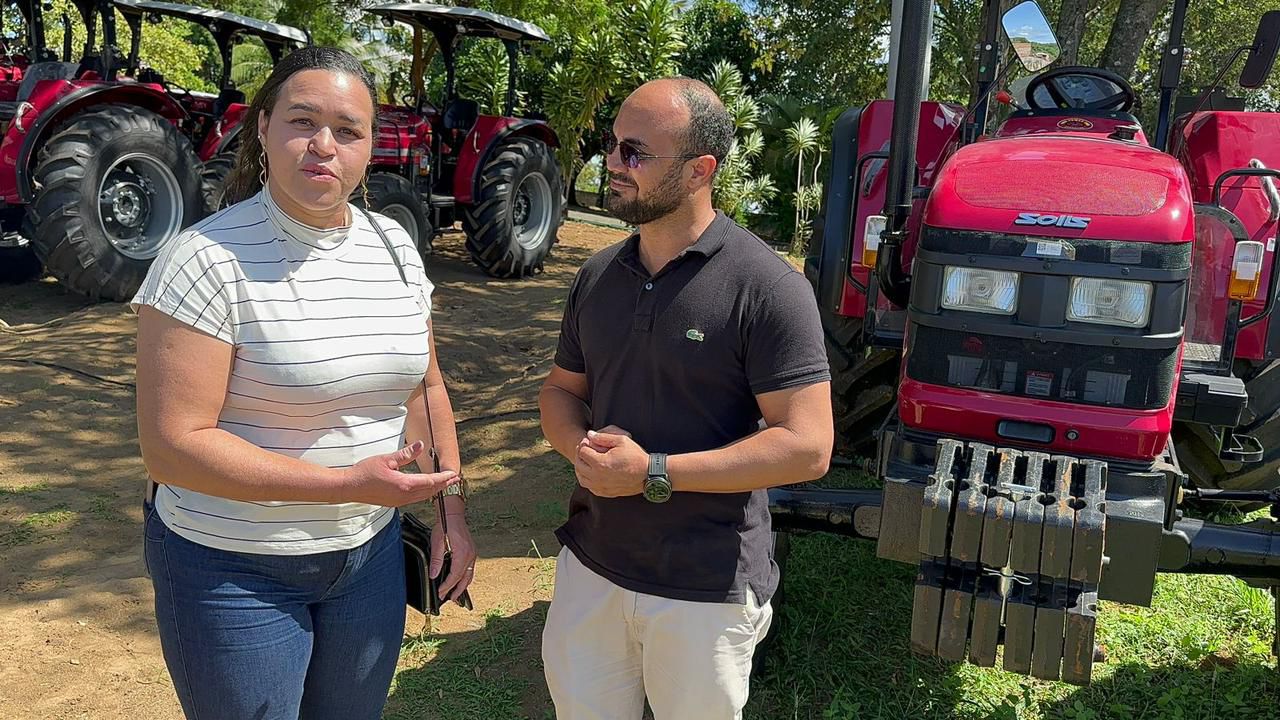 Capitão Alden entrega dois tratores em menos de uma semana 