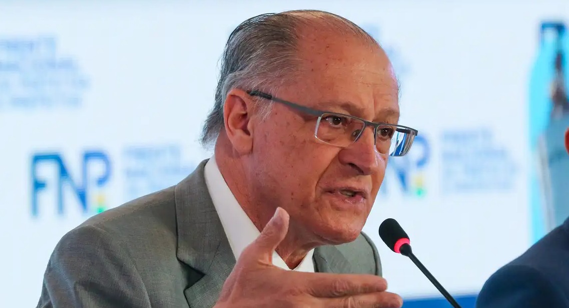 “Não tem razão Brasil ter a 2ª maior taxa de juro”, diz Alckmin