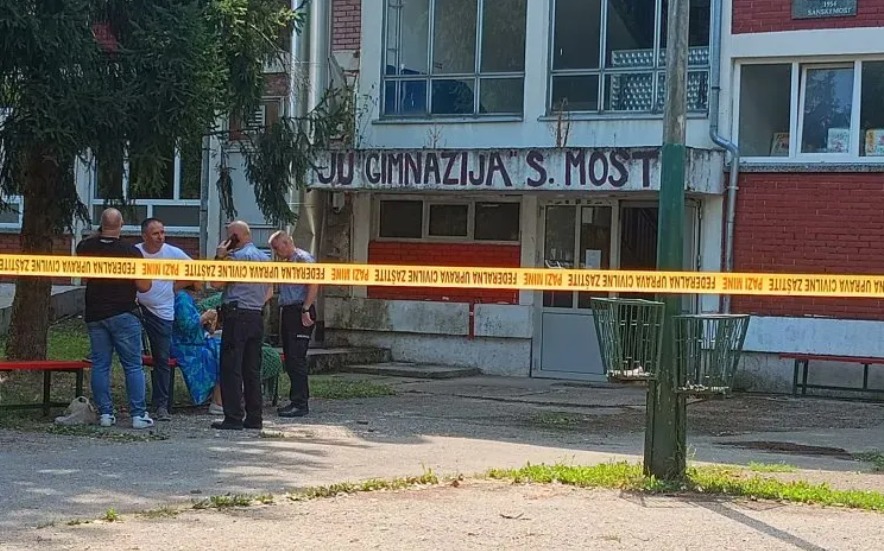 Ataque armado em escola na Bósnia deixa 3 três mortos 