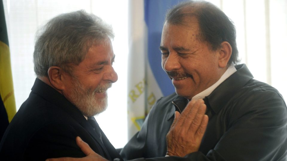 Ortega chama Lula de 'puxa-saco' após postura sobre eleições na Venezuela 