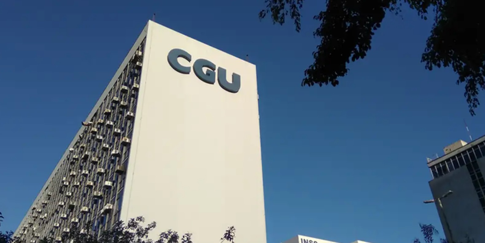 CGU pede ao STF acesso integral às investigações contra Bolsonaro