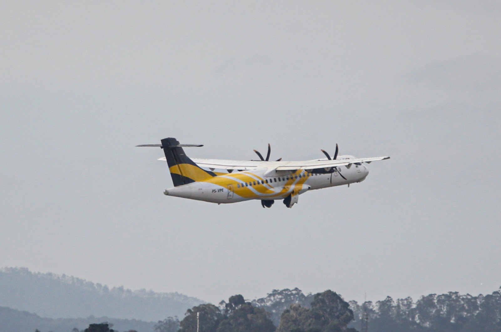 Avião com Lula e comitiva tem pane e voa em círculos no México