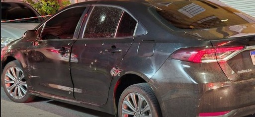 Carro de vereadora de SP é atingido por 11 tiros 