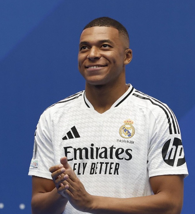 Mbappé é alvo de investigação por estupro na Suécia