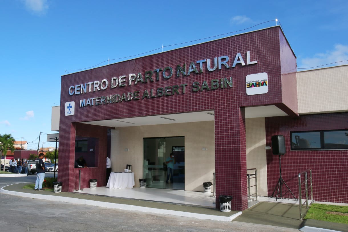 Mulher denuncia maternidade de Salvador por violência obstétrica após morte de bebê