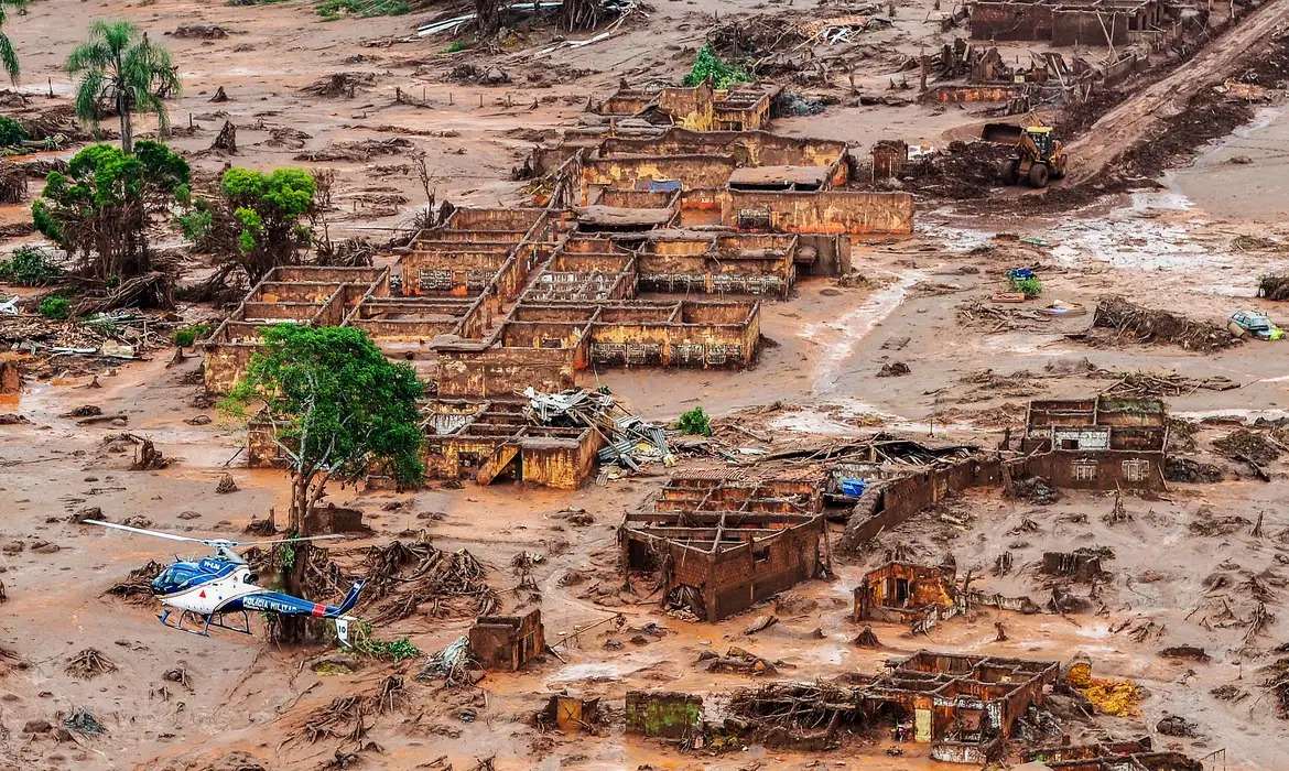 Tragédia de Mariana: Justiça absolve Samarco e BHP pelas 19 mortes