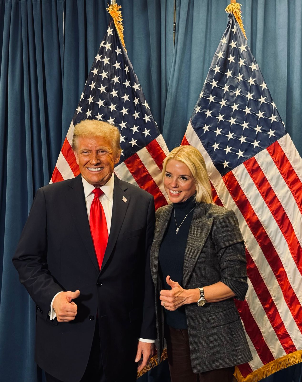 Após desistência de Matt Gaetz, Trump nomeia Pam Bondi como Procuradora-Geral dos EUA