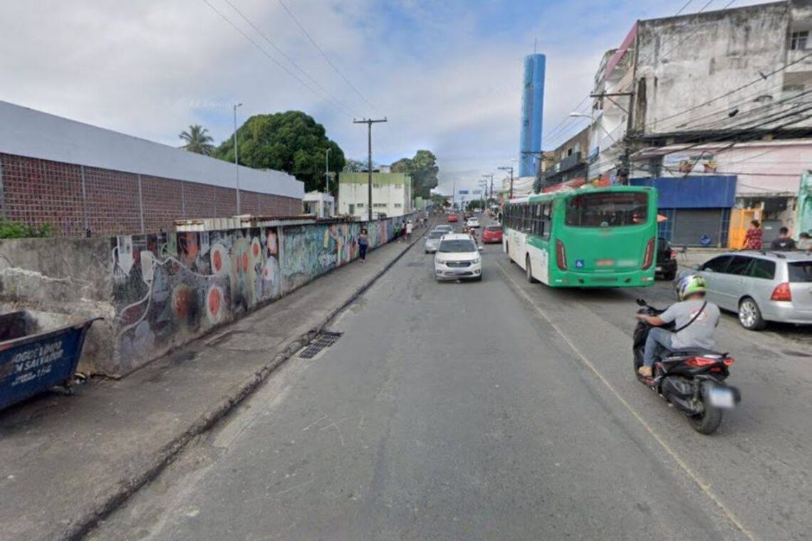 Tiroteio suspende circulação de ônibus no bairro da Engomadeira, em Salvador